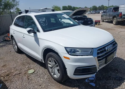 2020 Audi Q5 Premium/Titanium Premium z USA, uszkodzony, nr VIN WA1ANAFY5L2042336